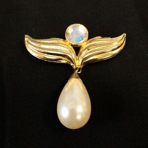 Vintage Gem Heart Angel Wings Faux pearl Chain Dangle Brooch Pin Gold Tone